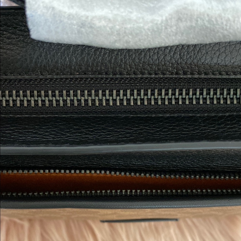 NWT Coach District Crossbody Bag In Signature Canvas - Picture 6 of 10